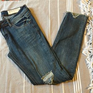 Wishlist 👖 Skinny Distressed Raw Hem Jeans Size:3